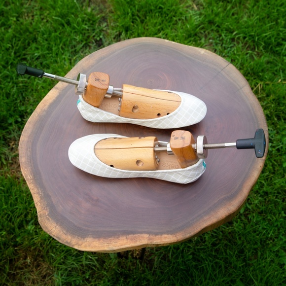 NIB Hand-Painted Custom Bridal Tieks Size 8 SOLD - Picture 4 of 8